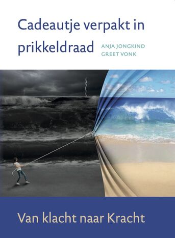 Cadeautje verpakt in prikkeldraad